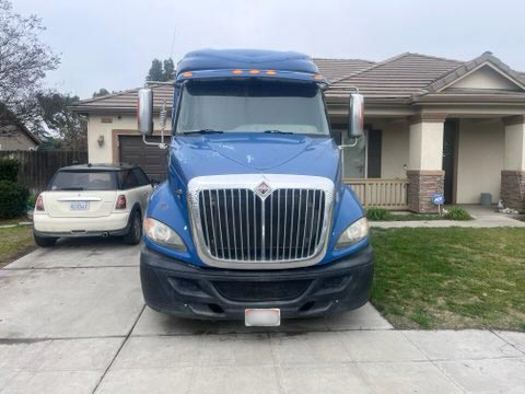 2013 International ProStar+ Semi-Trailer Truck 2D